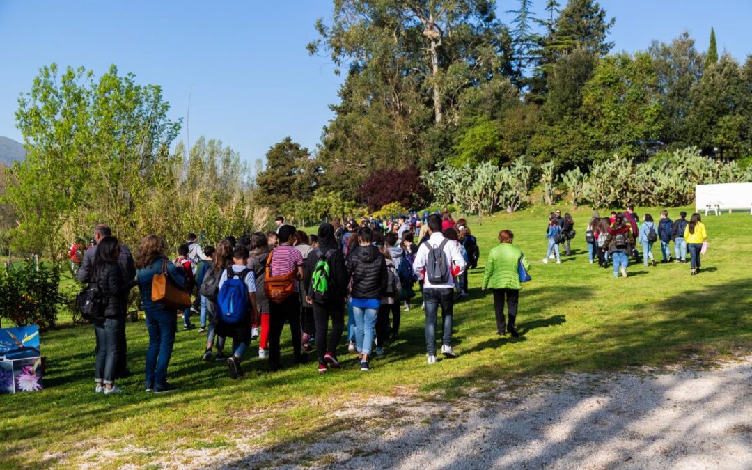 Un fiume in piena sono stati i bambini e i ragazzi arrivati nella mattinata del 6 aprile alla X edizione di Giardini.